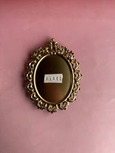 Carica l'immagine nel visualizzatore di Gallery, Cornice poetica