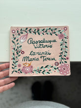 Carica l'immagine nel visualizzatore di Gallery, Targhetta personalizzabile