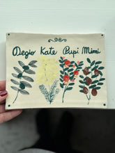 Carica l'immagine nel visualizzatore di Gallery, Targhetta personalizzabile