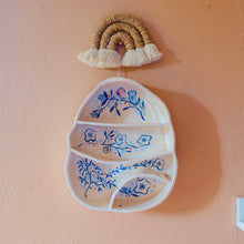 Load image into Gallery viewer, Mensolina in ceramica
